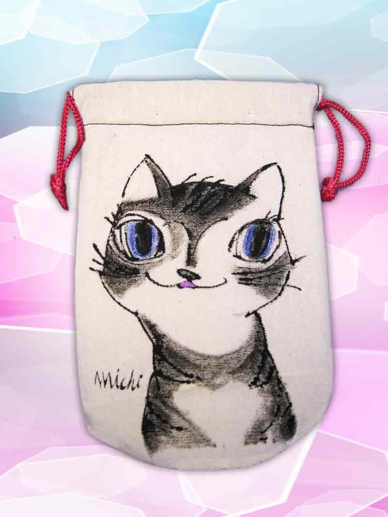 ブルーの目をした笑みを浮かべる美人猫